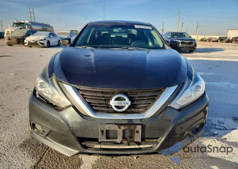 2016 Nissan Altima 2.5 из США, поврежденный, VIN 1N4AL3AP1GC275111